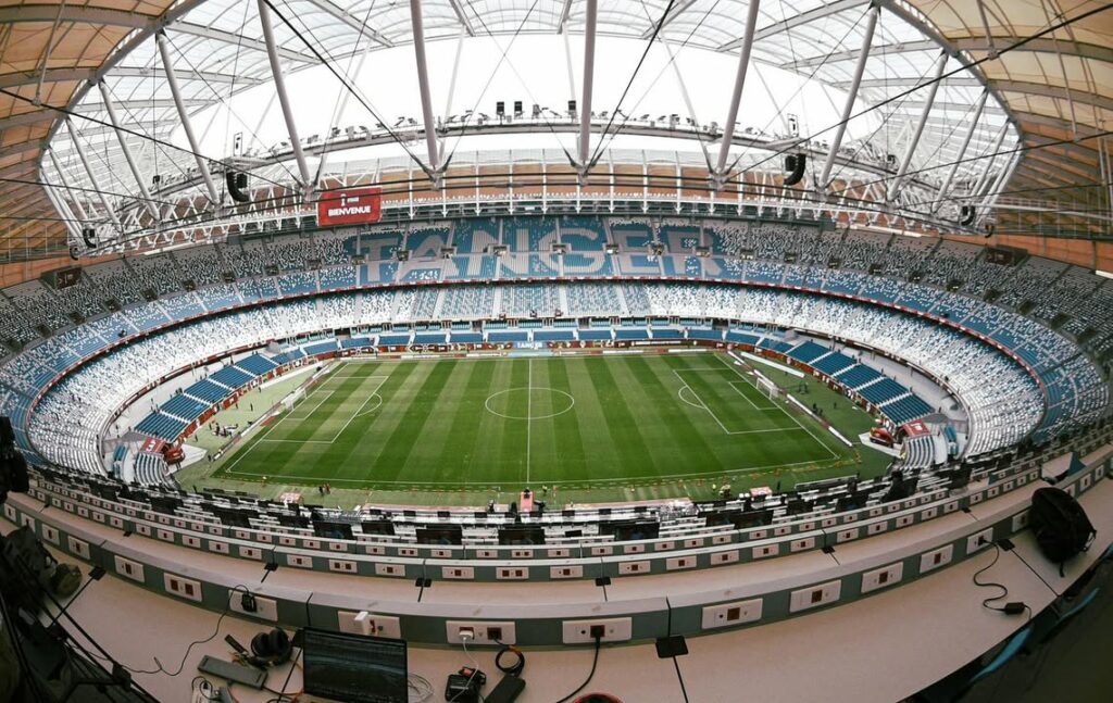 “استعدادات ملعب طنجة للقاء السنغال”