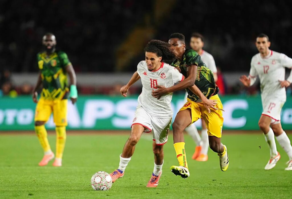 تونس تخسر اقتصادياً بعد الإقصاء